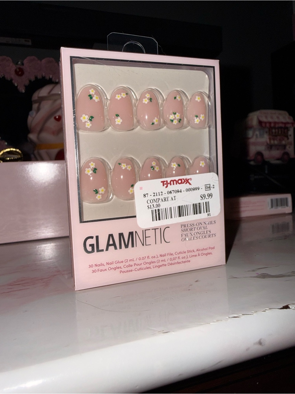 Glamnetic Press-On Nails “Petals”— Pink Daisy Design - Picture 6 of 8